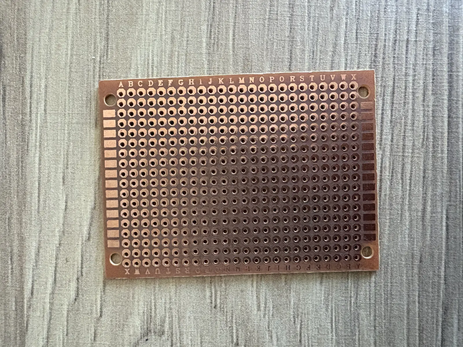 Placa PCB Universal Perforada 5x7cm – Prototipos Electrónicos — imagen 2