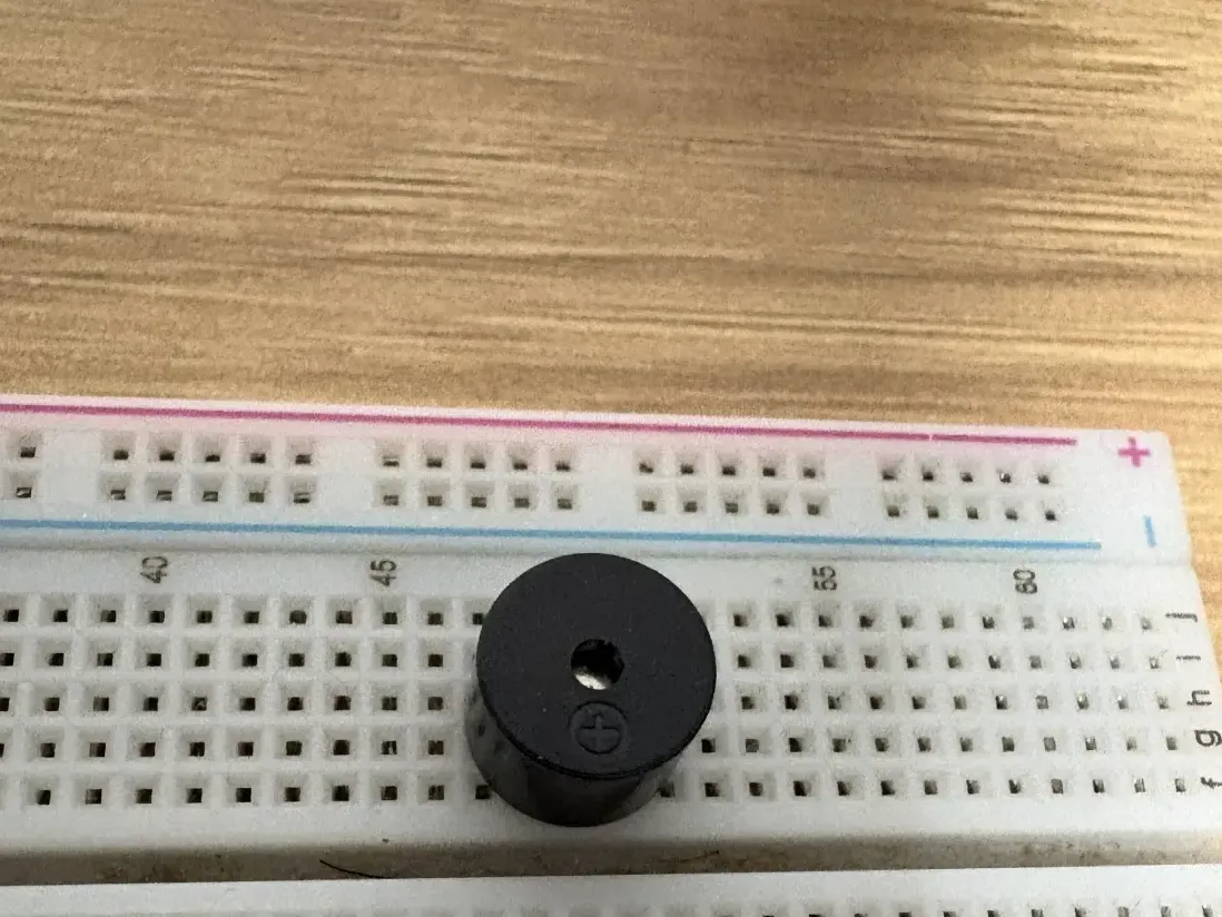  Buzzer activo 5V – J12B de 12 mm