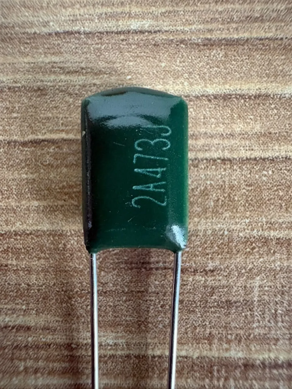 Capacitores de poliéster