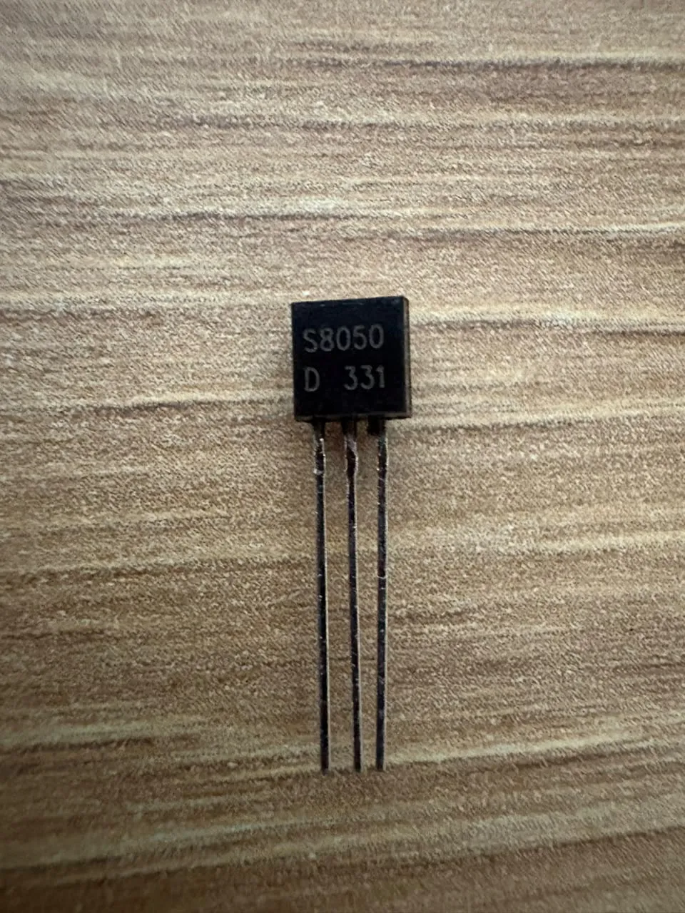 Transistores NPN y PNP TO-92 – Varios modelos — imagen 4